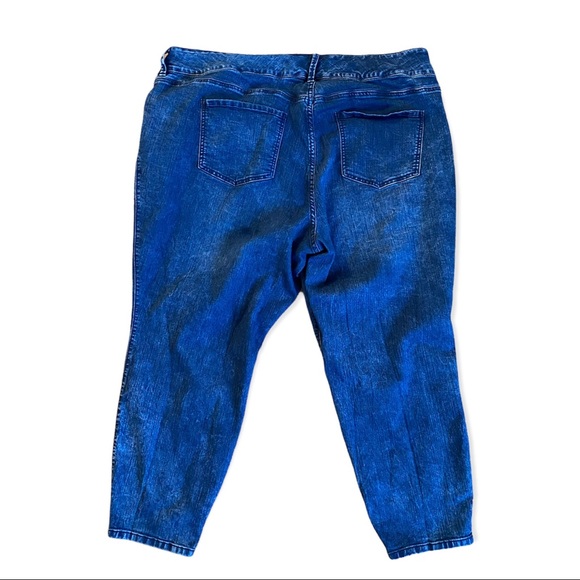 TORRID JEGGING - MEDIUM ACID WASH Size 28 - Picture 5 of 8